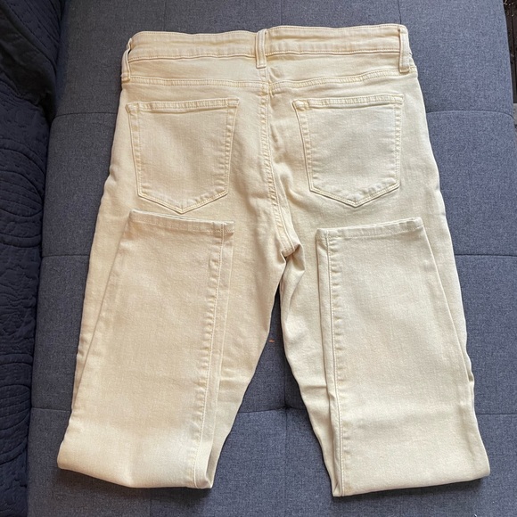 Lucky Brand Yellow Jeans - Picture 3 of 4